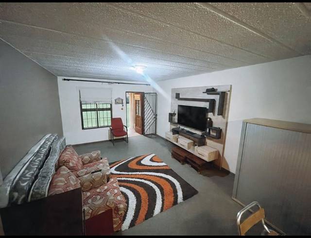 2 BEDROOM APARTMENT FOR SALE IN ROBINDALE